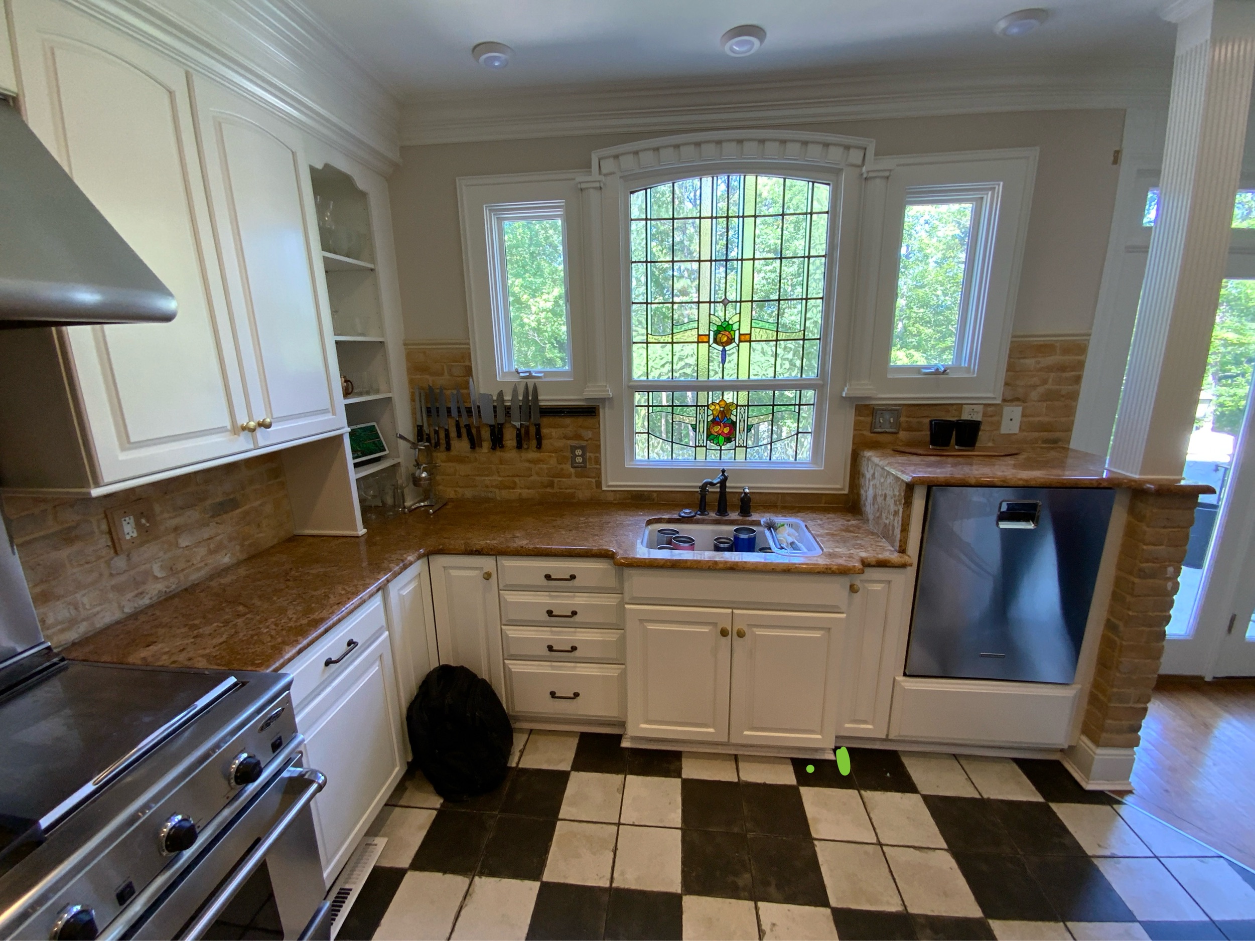 Kitchen countertop installation